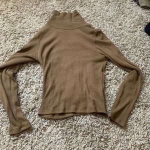 LNA mock/turtleneck camel top in Medium NWOT